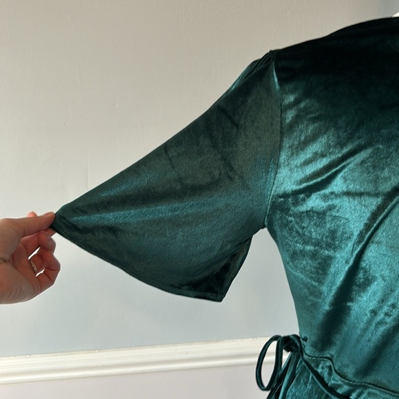 Lulu's Amour Teal Green Velvet High-Low Wrap Dress Size Large - Picture 8 of 11